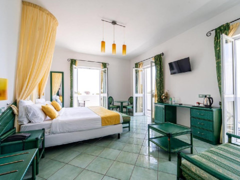 Hotel Romantica Resort and Spa