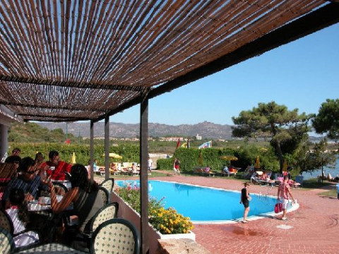 Bungalow Club Village