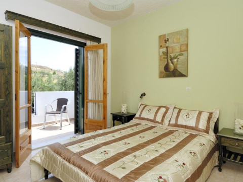 ELEA APTS (Molivos)