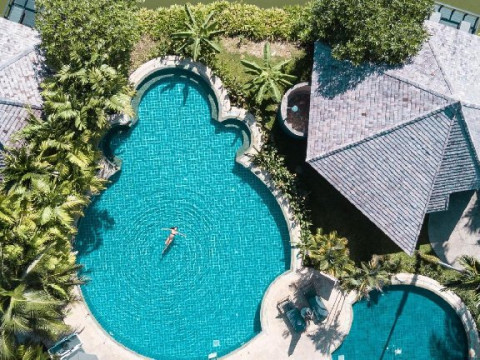 Peace Laguna Resort