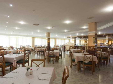 Universal Aparthotel Elisa