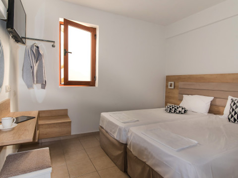 VAGELIS COMFORT APARTMENTS AND STUDIOS
