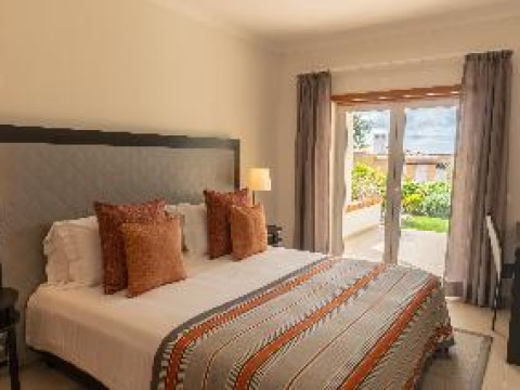 Vale da Ribeira Residences