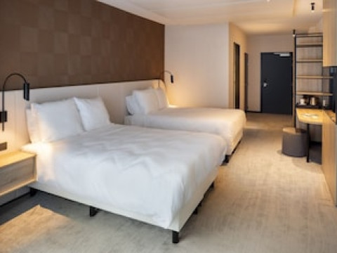 VAN DER VALK GENT