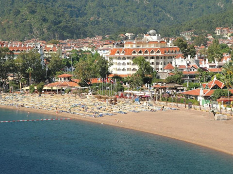Fortuna Beach Hotel