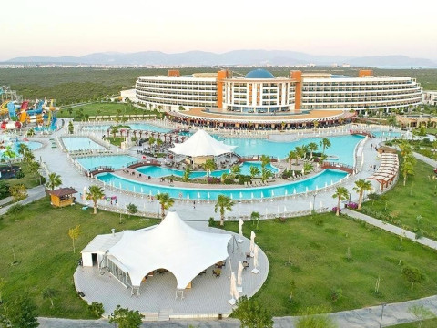 Aquasis Deluxe Resort Spa