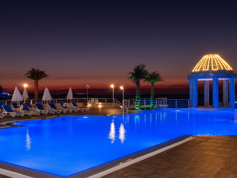 Dome Hotel