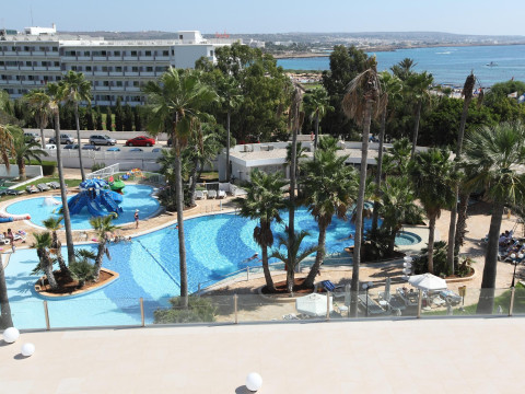 Dome Beach Hotel & Resort