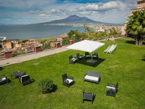 Vesuvian Inn