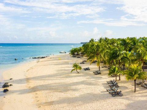 Victoria Beachcomber Resort
