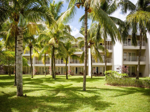 Victoria Beachcomber Resort