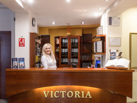 VICTORIA