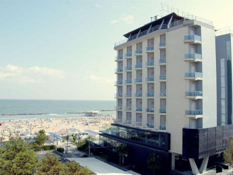 Victoria Palace Hotel