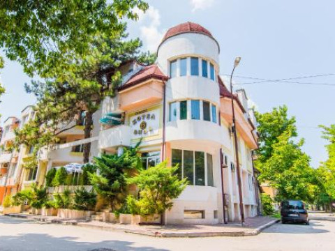 VIDA FAMILY HOTEL