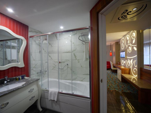VIKINGEN INFINITY RESORT  SPA
