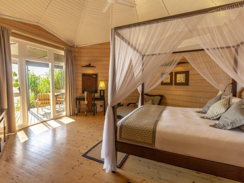Komandoo Island Resort & Spa