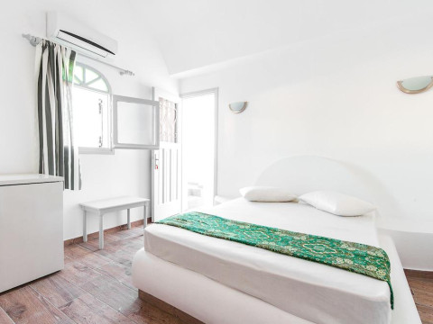 Villa Iliovasilema Santorini