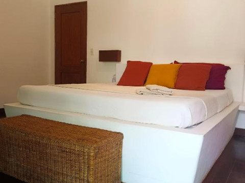 Hotel Villa Kalachuchi B&B