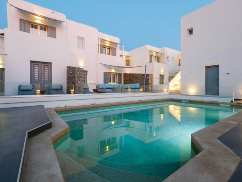 Villa Kelly Rooms  Suites Paros