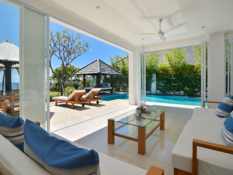 Villa Lovina Beach 2