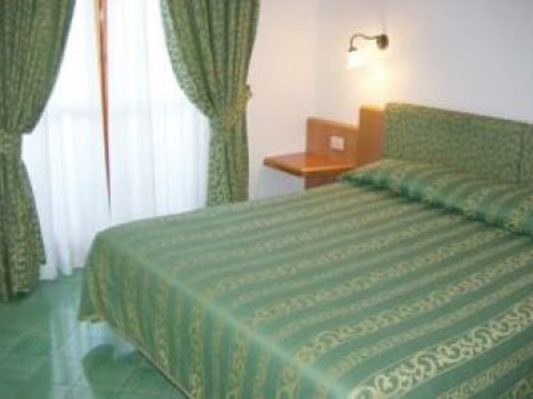 HOTEL VILLA MARIA