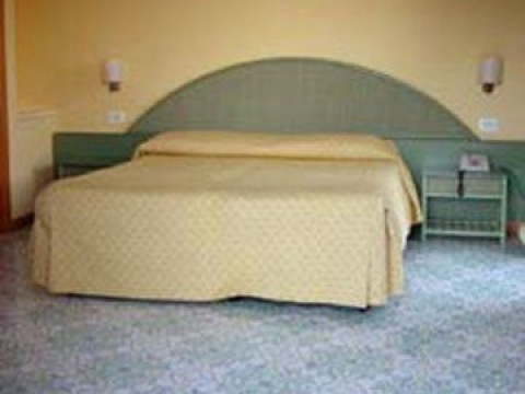 HOTEL VILLA MARIA