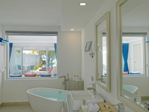 Villa Nautica Paradise Island Resort