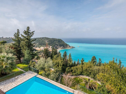 Villa Niriis