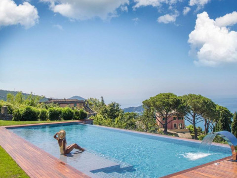 Villa Riviera