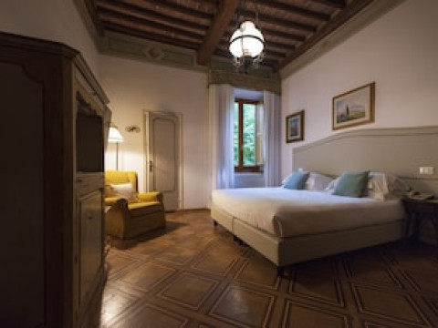 VILLA SCACCIAPENSIERI