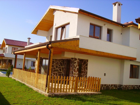 Villa Vemara Club