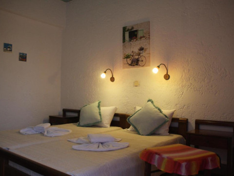 VIOLETTA HOTEL
