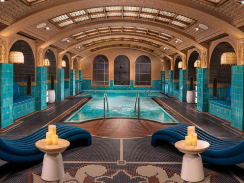 Virgin Hotels Las Vegas, Curio Collection by Hilton