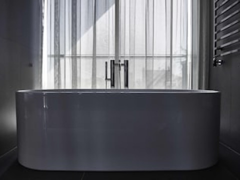VIU MILAN A MEMBER OF DESIGNS