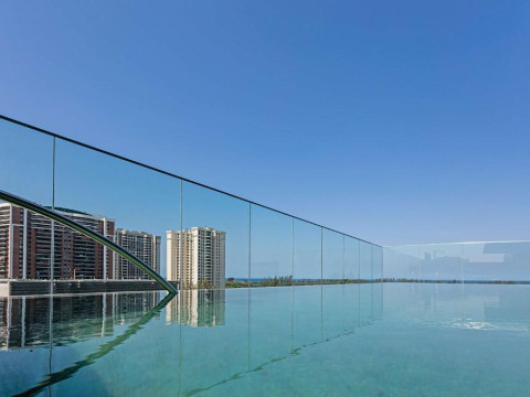 Vogue Square Fashion Hotel by Lenny Niemeyer