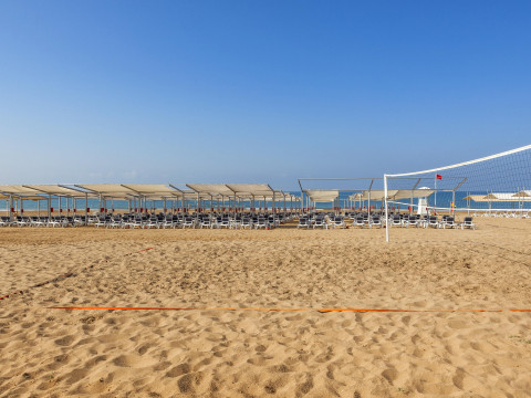 Glamour Resort & Spa