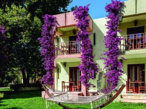 VONRESORT GOLDEN BEACH HOTEL