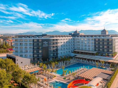 Vox Maris Resort