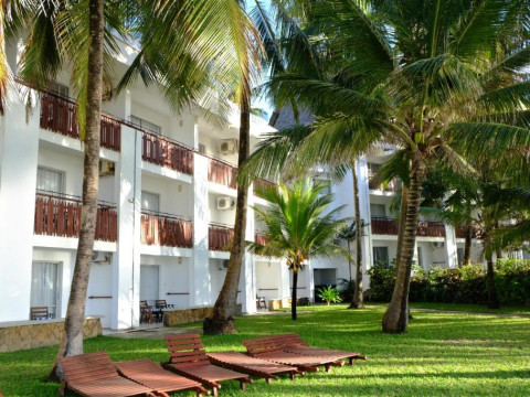 Voyager Beach Resort