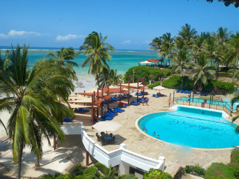 VOYAGER BEACH RESORT