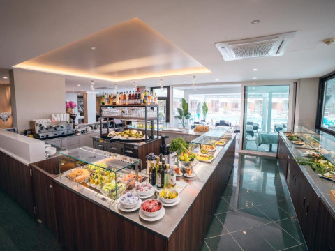 Waldorf Palace Hotel