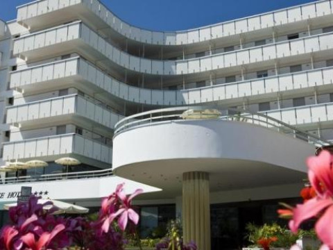 Waldorf Palace Hotel