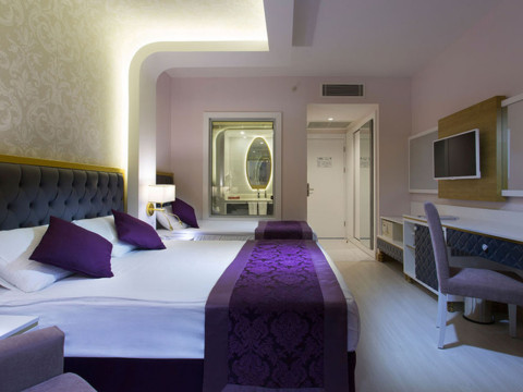 WATER SIDE RESORT SPA 