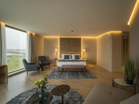 WAVE RESORT