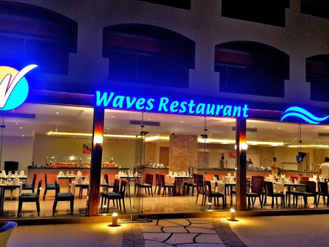 Waves Hotel (ex. Tropitel Waves Hotel )