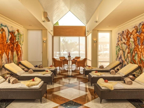 Neptune Luxury Resort