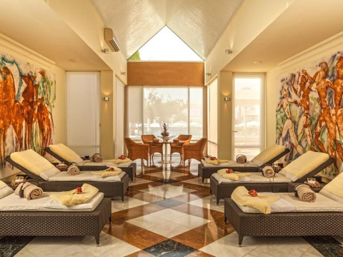 Neptune Luxury Resort