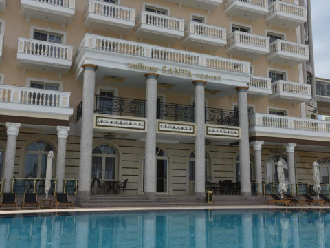 SANTA HOTEL