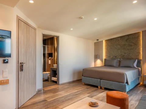Wellnest Hotel