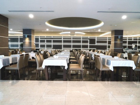 WHITE CITY RESORT HOTEL
